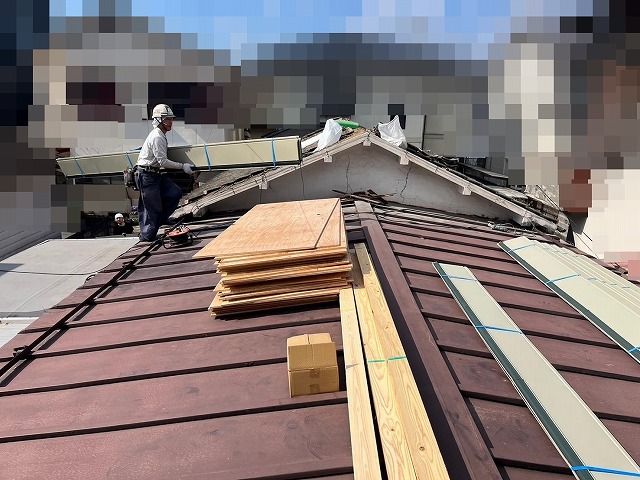 甲府市　屋根葺き替え工事